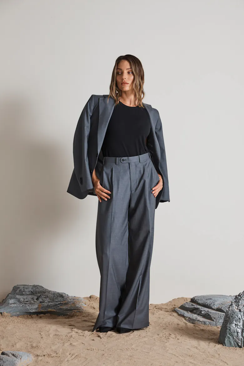 Mizuki Charcoal Wool Suit