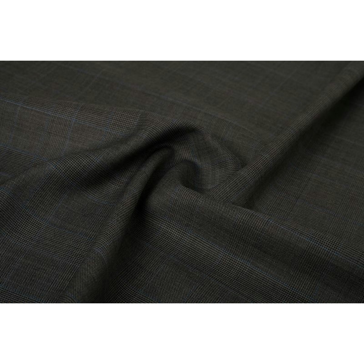 InStitchu Suit Fabric 102