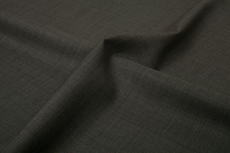 InStitchu Suit Fabric 32