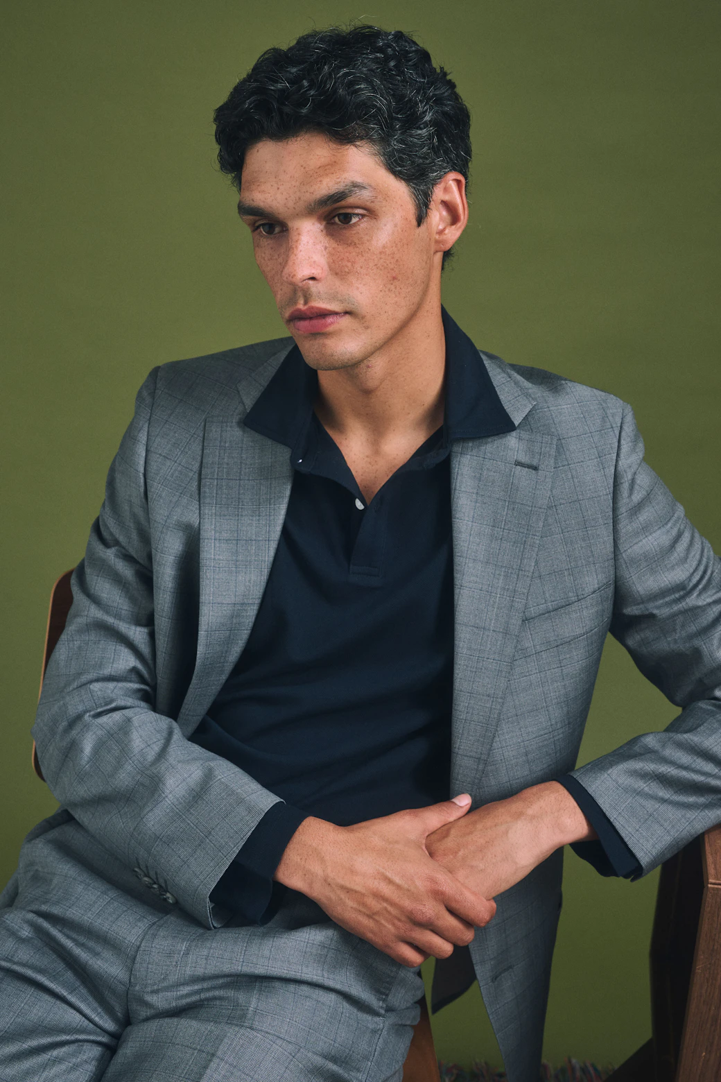 Close view of the Varallo Loro Piana charcoal glen plaid suit