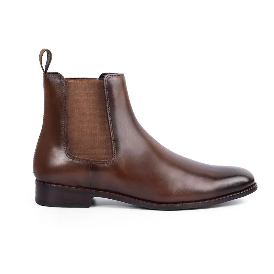 classic-chelsea-leather-boots-brown