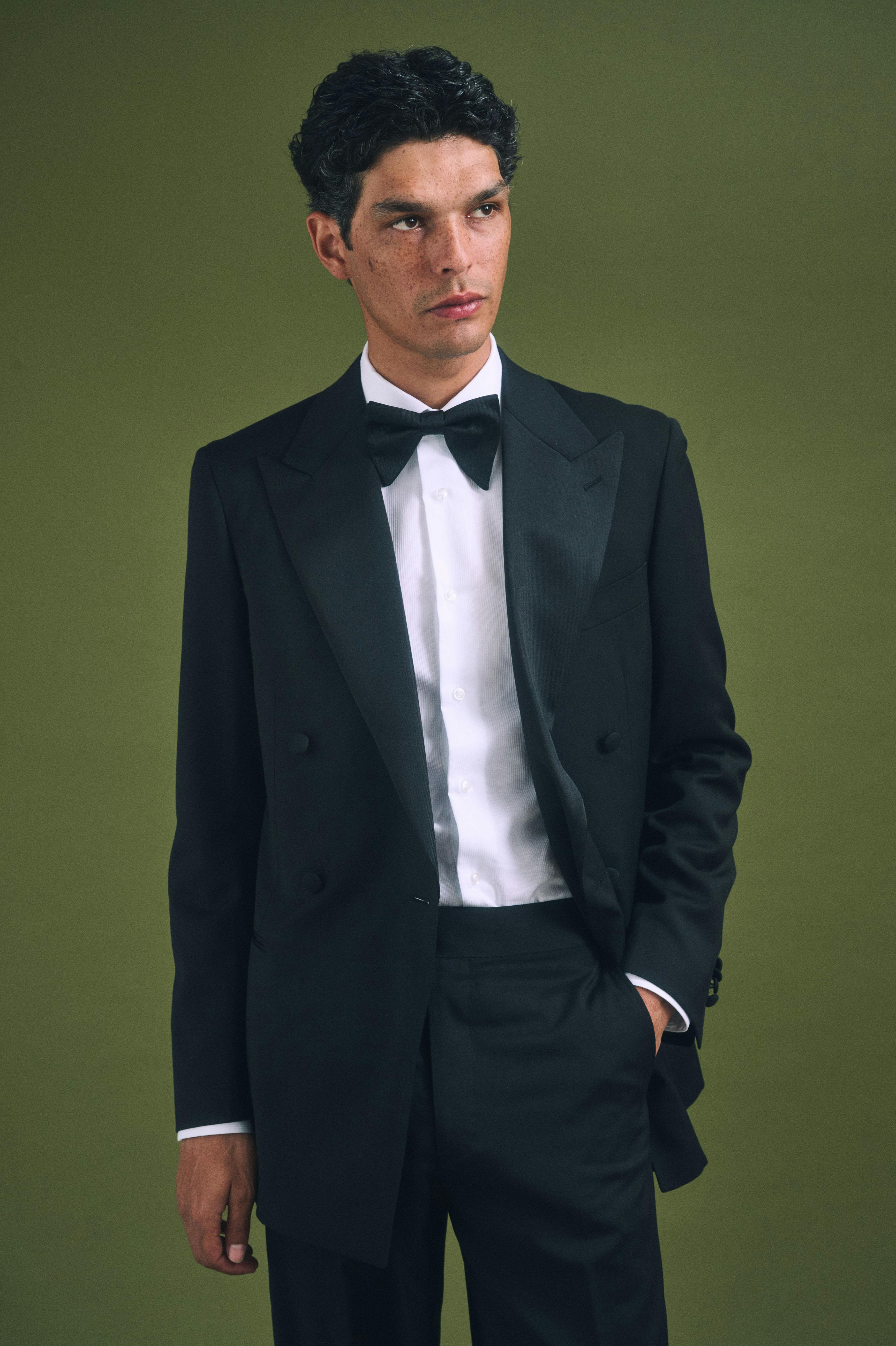 The Quarona Loro Piana Black Wool Tuxedo Jacket